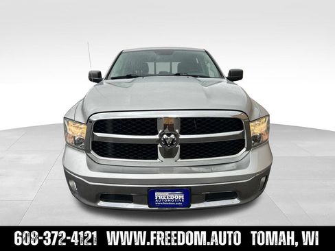 Used 2017 RAM 1500 Classic SLT AWD/4WD image 8