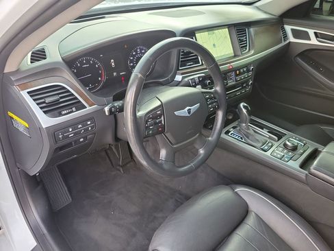 Used 2015 Hyundai Genesis 3.8 w/ Option Group 04 image 17