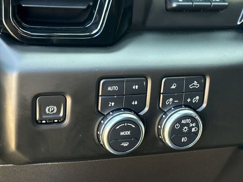 Used 2022 GMC Sierra 1500 AT4X AWD/4WD image 24