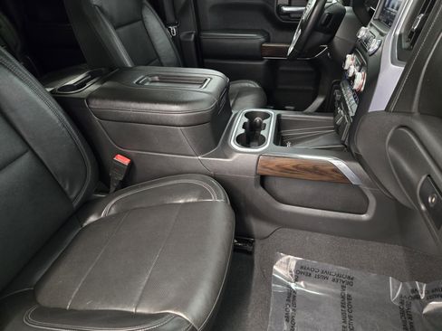 Used 2019 GMC Sierra 1500 SLT RWD image 16