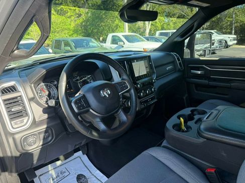 Used 2024 RAM 2500 Big Horn AWD/4WD image 3