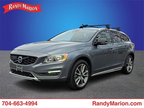 Used 2016 Volvo V60 T5 Cross Country w/ Convenience Package image 1