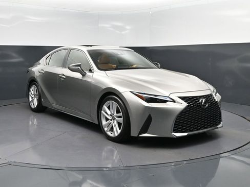 Used 2023 Lexus IS 300 w/ Comfort Package image 9