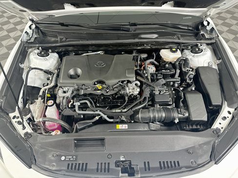 Used 2025 Toyota Camry LE FWD image 34
