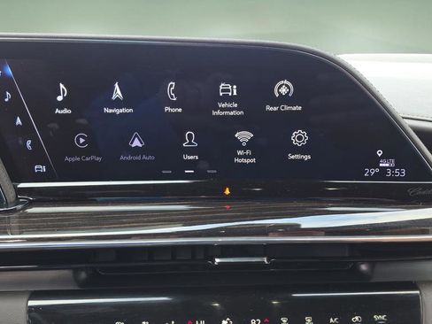Used 2022 Cadillac Escalade ESV Premium Luxury AWD/4WD image 38