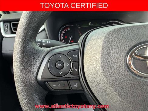 Certified 2025 Toyota RAV4 XLE AWD/4WD image 32