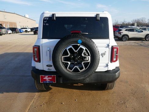 New 2025 Ford Bronco Outer Banks image 5