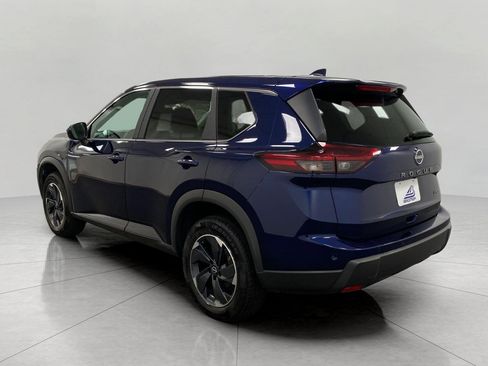 Certified 2025 Nissan Rogue SV AWD/4WD image 7