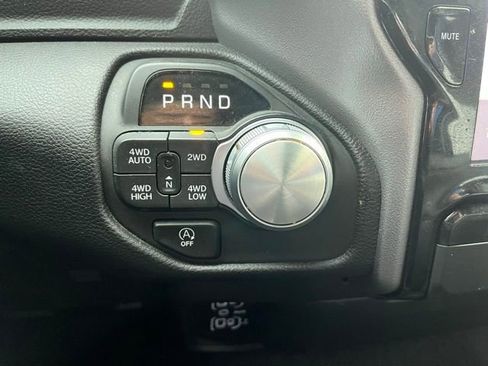 Used 2025 RAM 1500 Laramie image 4