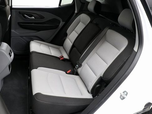 Used 2023 GMC Terrain SLE w/ Driver Convenience Package image 11