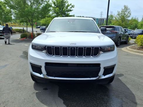 Used 2024 Jeep Grand Cherokee L Limited w/ Luxury Tech Group II image 37