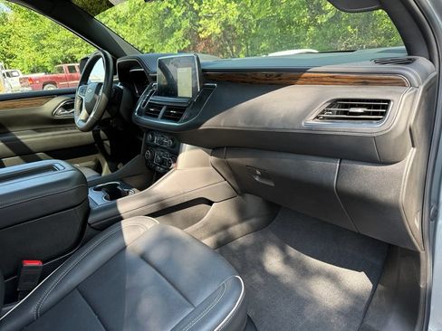 Used 2023 Chevrolet Tahoe Premier w/ Advanced Technology Package AWD/4WD image 40
