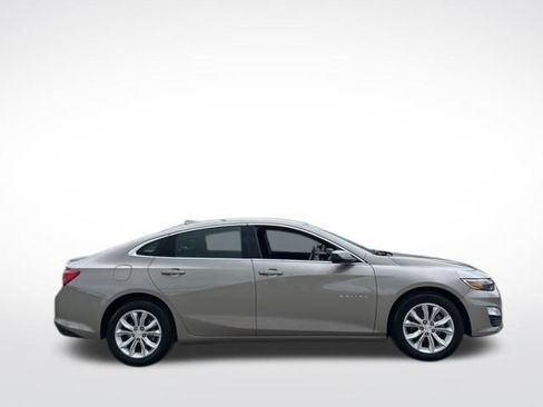 Used 2024 Chevrolet Malibu LT FWD image 16