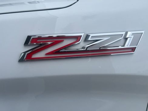 Used 2024 Chevrolet Silverado 1500 LTZ AWD/4WD image 9