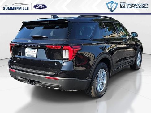 New 2026 Ford Explorer Active RWD image 3