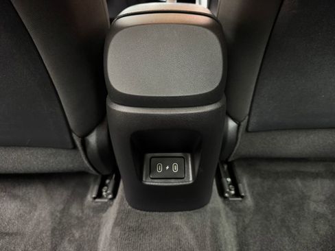 Used 2024 Hyundai Elantra SEL FWD image 10