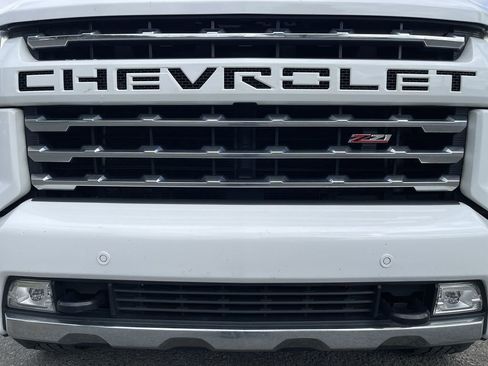 Used 2022 Chevrolet Silverado 2500 LT w/ Z71 Chrome Sport Edition AWD/4WD image 29