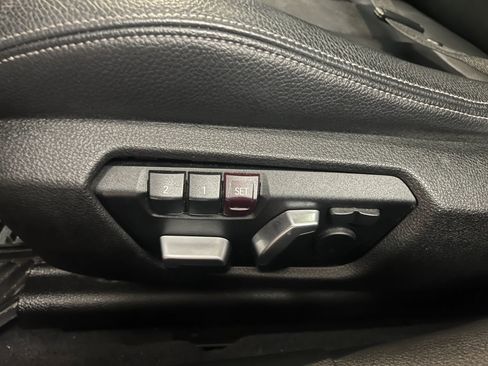 Used 2017 BMW 330i xDrive Sedan image 11