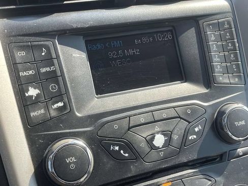 Used 2014 Ford Fusion SE w/ Equipment Group 202A FWD image 28