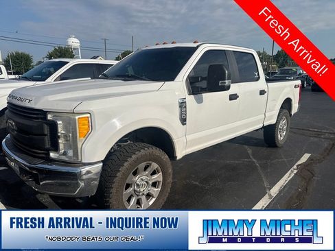 Used 2017 Ford F250 XL w/ Power Equipment Group AWD/4WD image 1