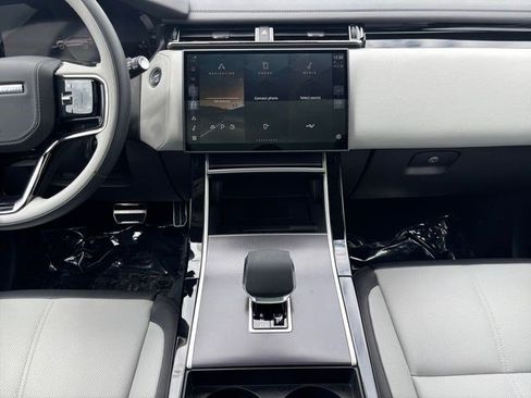 Used 2026 Land Rover Range Rover Velar Dynamic SE AWD/4WD image 15