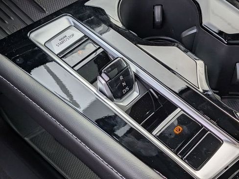 New 2026 Volkswagen Atlas SE image 15