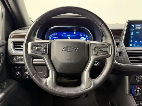 Used 2023 Chevrolet Tahoe Z71 w/ Luxury Package AWD/4WD image 19