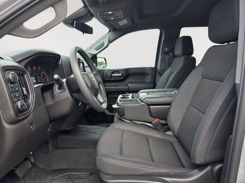 Used 2024 Chevrolet Silverado 1500 Custom w/ Turbomax Blackout Package image 11