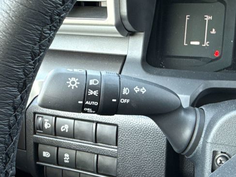 Used 2025 Toyota Tacoma SR5 image 24