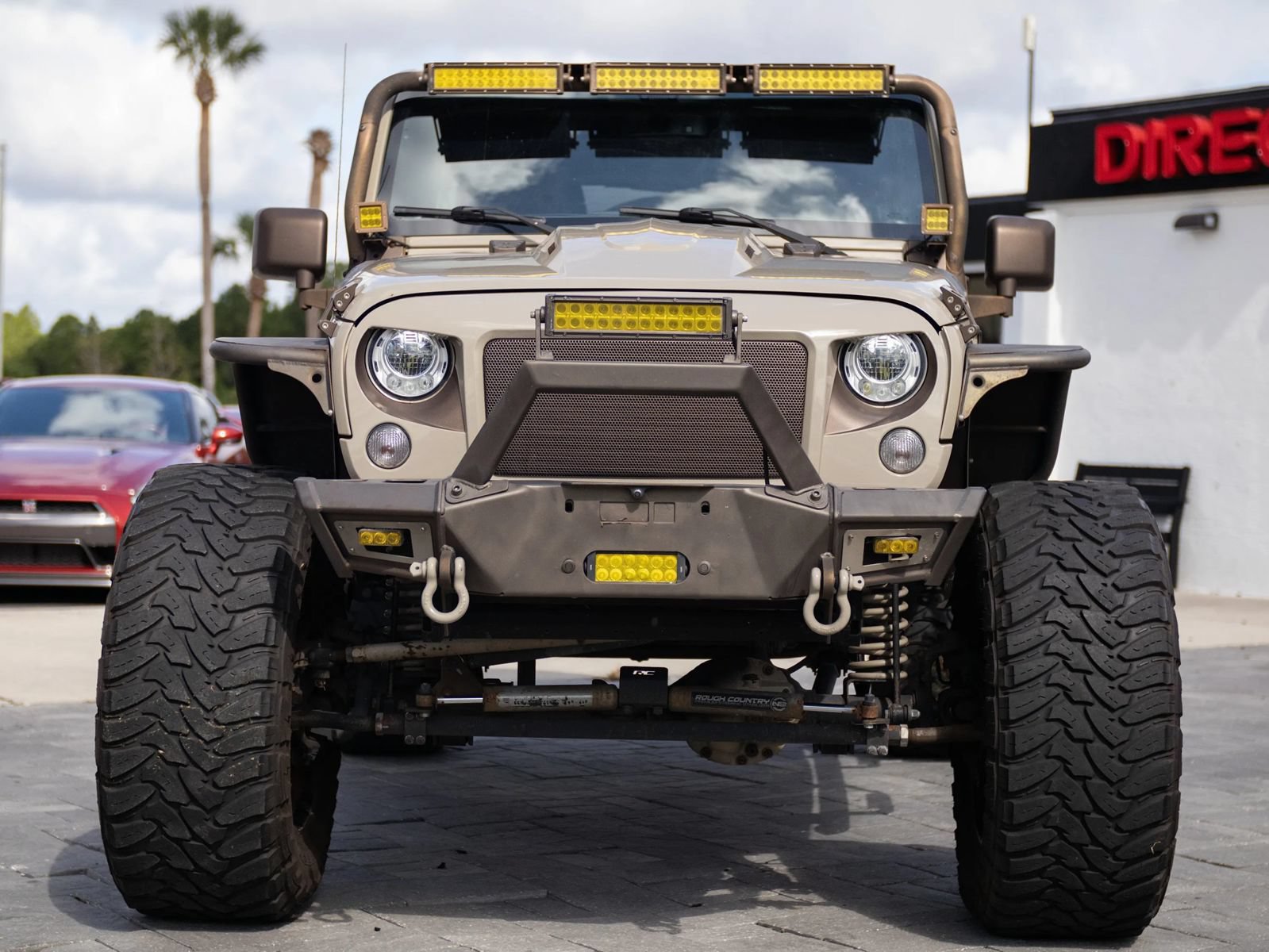 Used 2017 Jeep Wrangler Unlimited Sahara AWD/4WD image 5