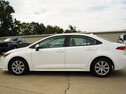 Used 2023 Toyota Corolla LE FWD image 23