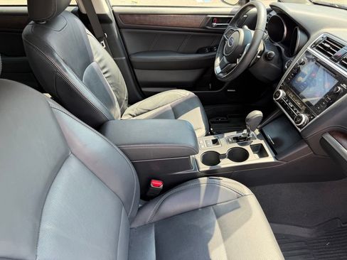 Used 2019 Subaru Outback 2.5i Limited w/ Popular Package #2 AWD/4WD image 17