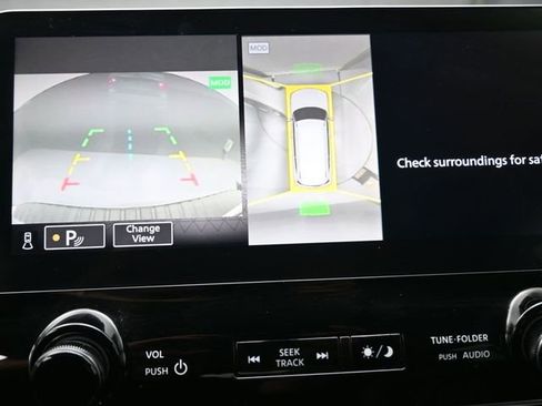 Used 2023 Nissan Armada Platinum w/ Captain's Chairs Package image 7