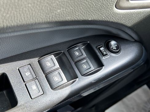 Used 2019 Chevrolet Colorado Z71 image 31