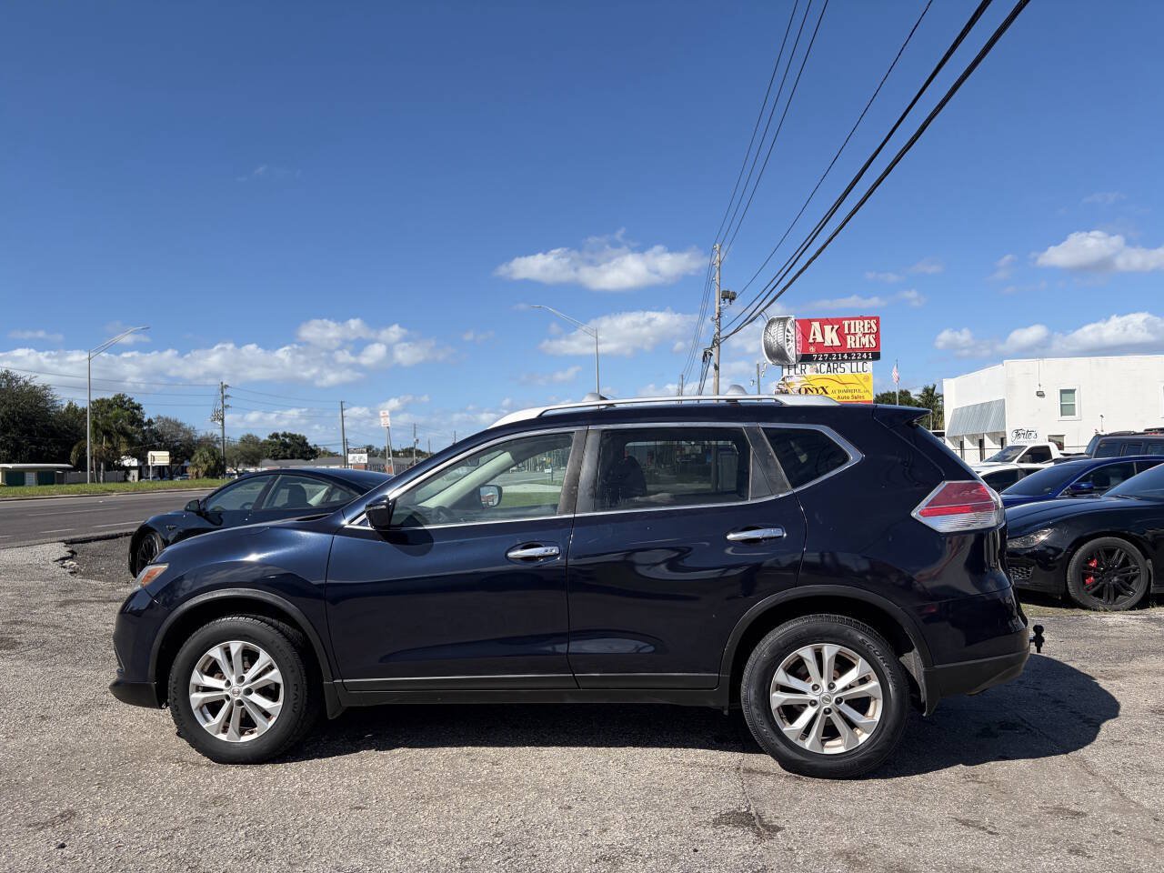 Used 2016 Nissan Rogue SV AWD/4WD image 7