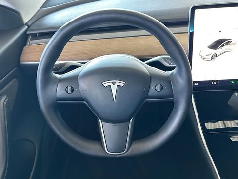 Used 2020 Tesla Model 3 Long Range AWD/4WD image 17
