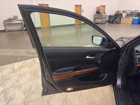 Used 2012 Honda Accord EX-L image 11