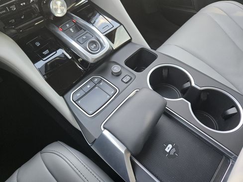 Used 2023 Acura MDX FWD w/ Technology Package image 25