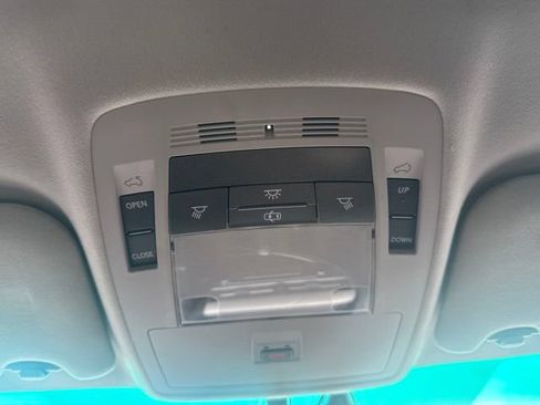 Used 2015 Lexus RX 450h AWD image 32