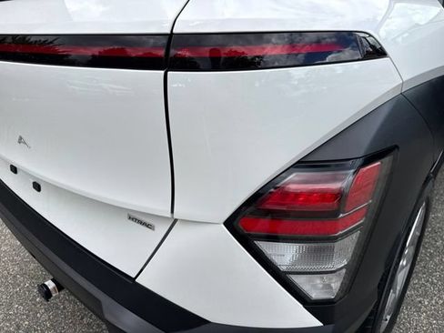 Used 2025 Hyundai Kona SE AWD/4WD image 33