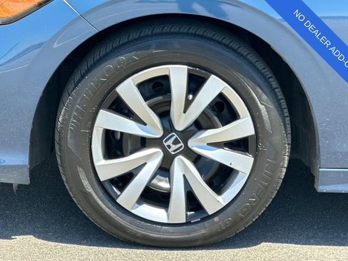 Used 2025 Honda Civic LX image 31