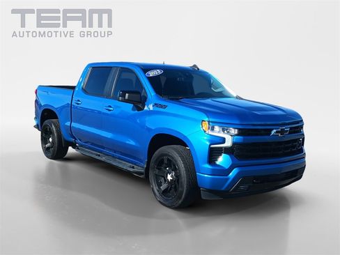 Used 2023 Chevrolet Silverado 1500 RST image 1