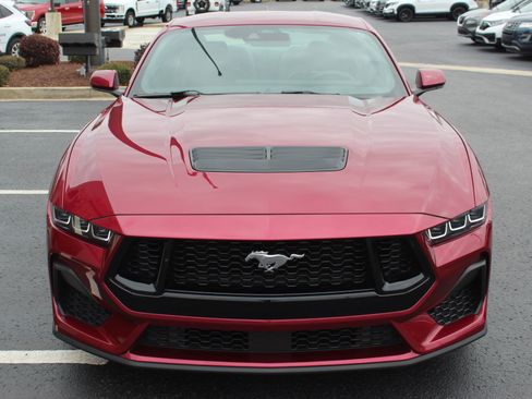 Used 2025 Ford Mustang GT Premium image 3