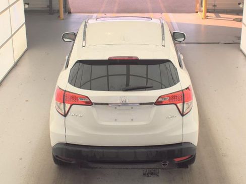Used 2022 Honda HR-V EX image 7