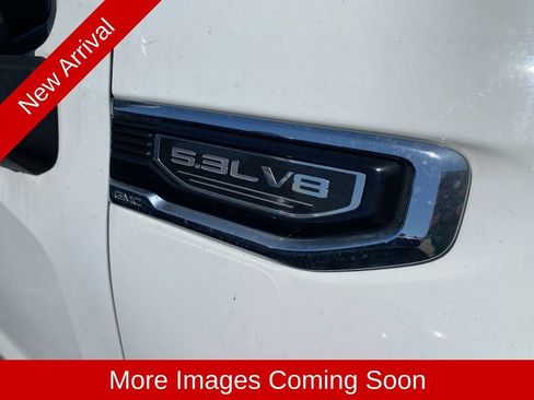 Used 2024 GMC Sierra 1500 SLT RWD image 9
