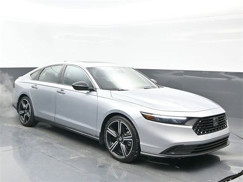 Certified 2024 Honda Accord Sport image 8