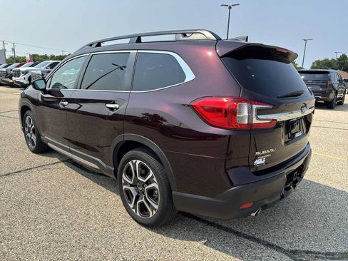 Used 2024 Subaru Ascent Touring AWD/4WD image 4
