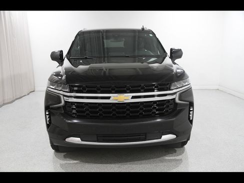 Certified 2022 Chevrolet Suburban LS AWD/4WD image 2