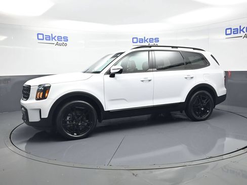 Certified 2025 Kia Telluride SX Prestige X-Line AWD/4WD image 5