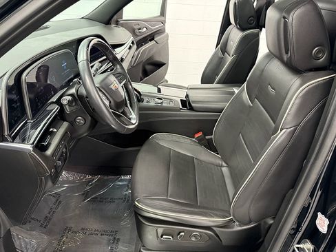 Used 2023 Cadillac Escalade Sport image 13